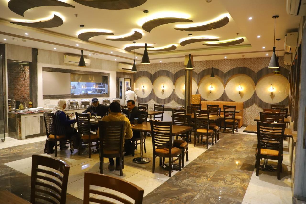 Hotel Genx Le Crescent Ghaziabad Exterior foto