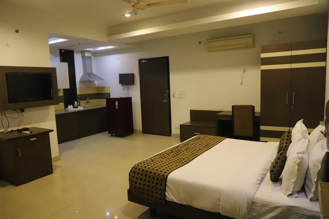 Hotel Genx Le Crescent Ghaziabad Exterior foto