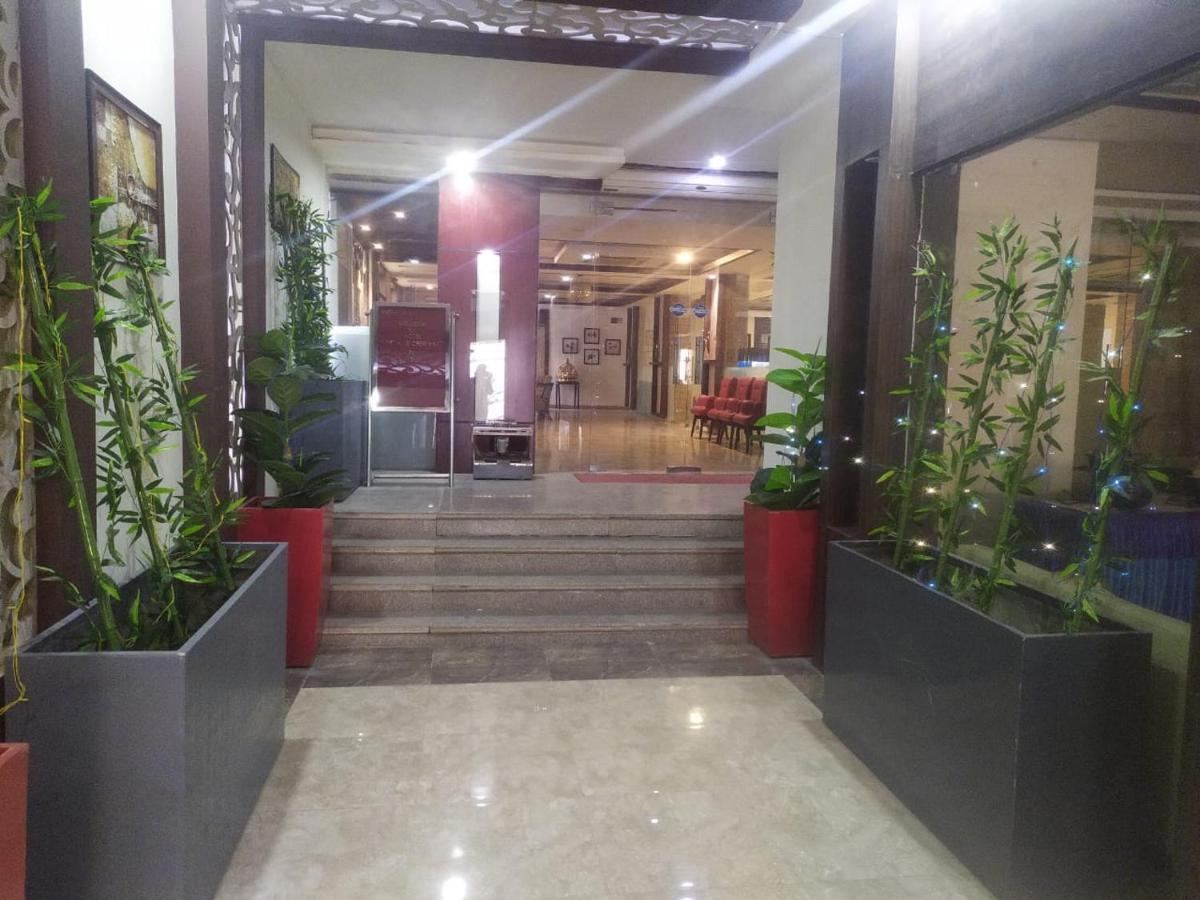 Hotel Genx Le Crescent Ghaziabad Exterior foto