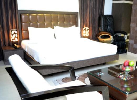 Hotel Genx Le Crescent Ghaziabad Exterior foto