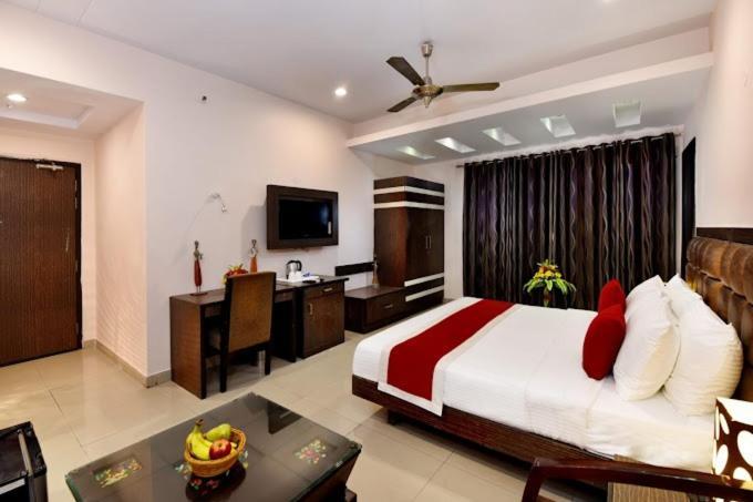 Hotel Genx Le Crescent Ghaziabad Exterior foto