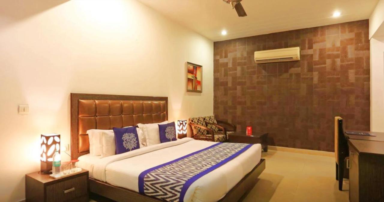 Hotel Genx Le Crescent Ghaziabad Exterior foto