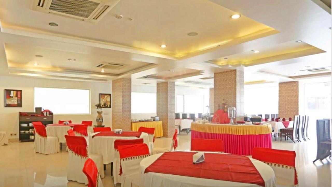 Hotel Genx Le Crescent Ghaziabad Exterior foto