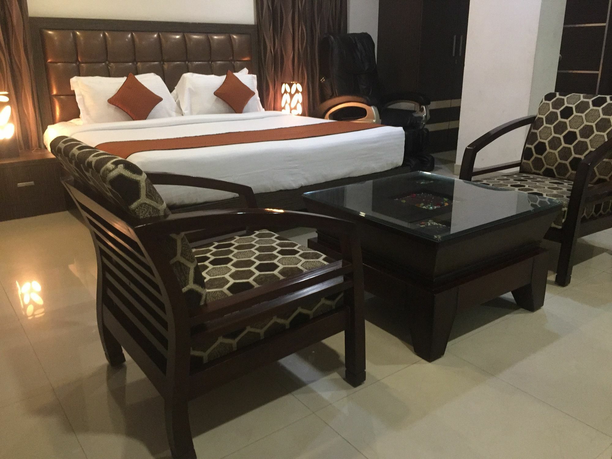Hotel Genx Le Crescent Ghaziabad Exterior foto